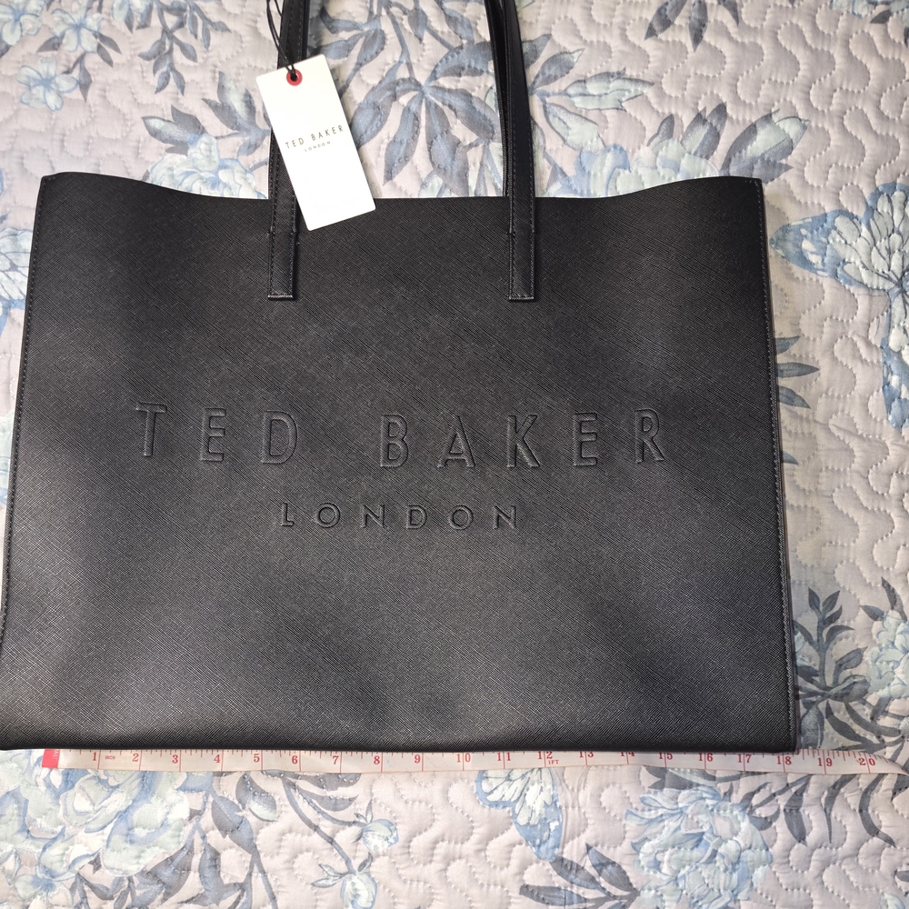 Ted Baker Icon Large 17in Black Tote Bag Elegant and Practical